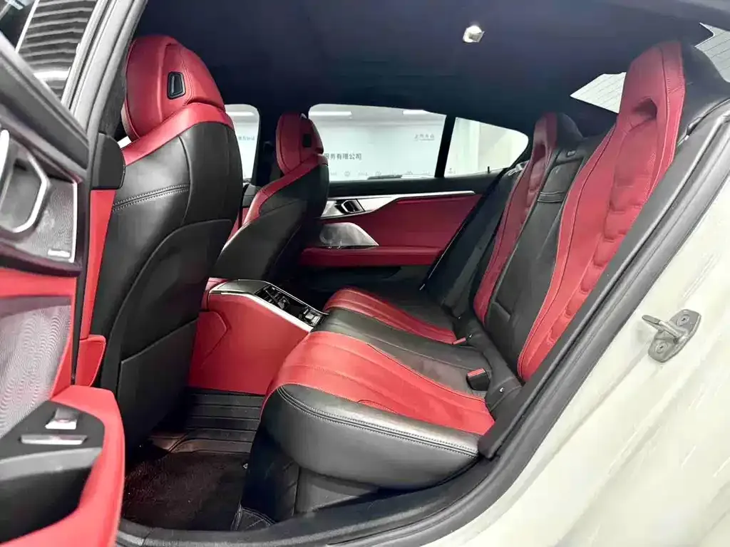 BMW 8 Series 2021 из CN, фото 9