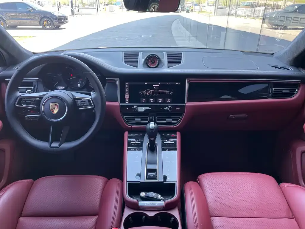 Porsche Macan 2023 из CN, фото 2