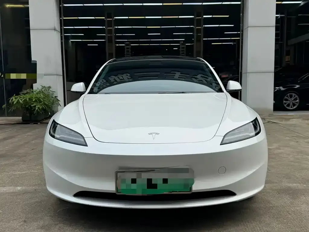 Tesla Model 3 2024 из CN, фото 3