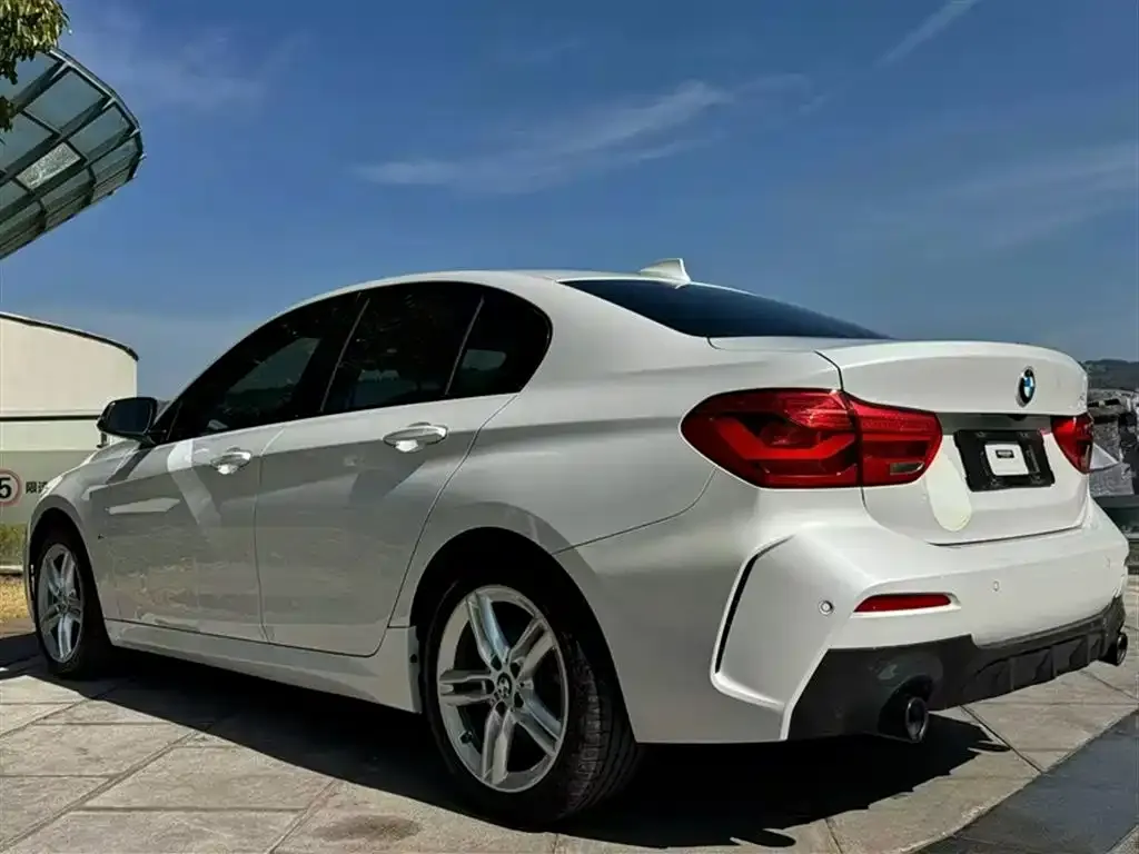 BMW 1 Series 2021 из CN, фото 3