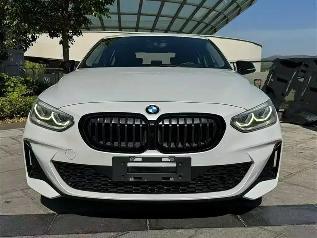 BMW 1 Series 2021 из CN, фото 4