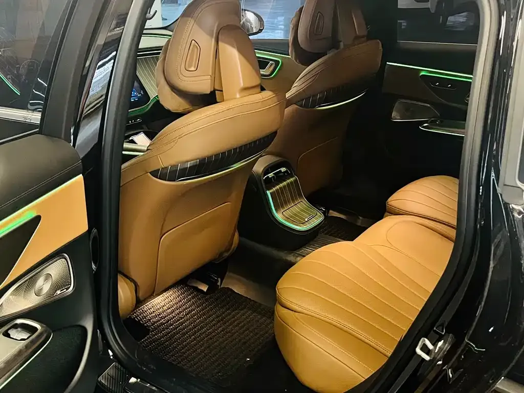 Mercedes-Benz E-Class 2024 из CN, фото 4