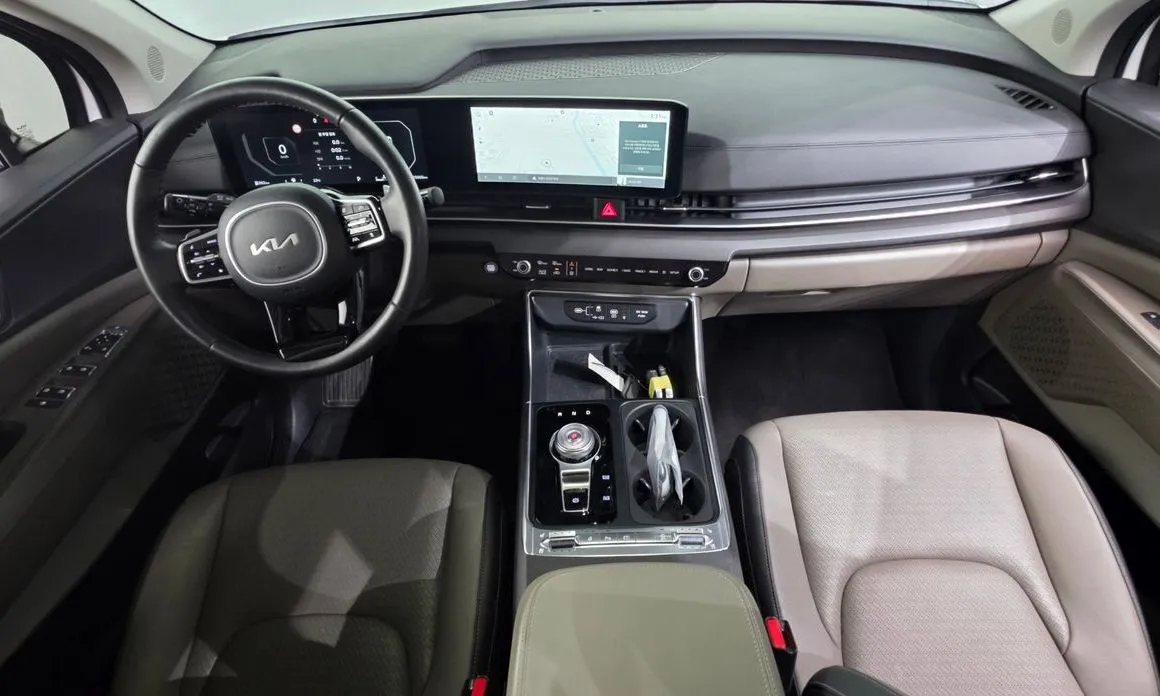 Kia Carnival — фото 4
