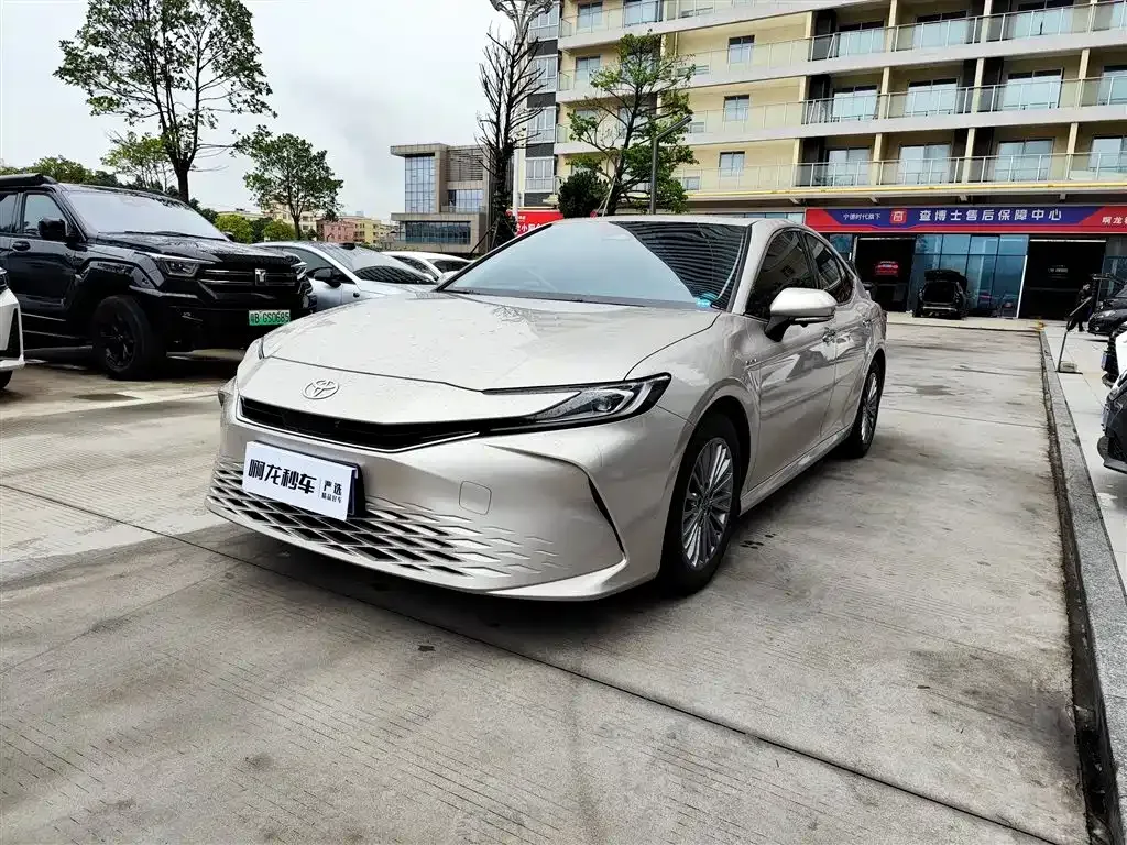 Toyota Camry 2025 из CN, фото 1