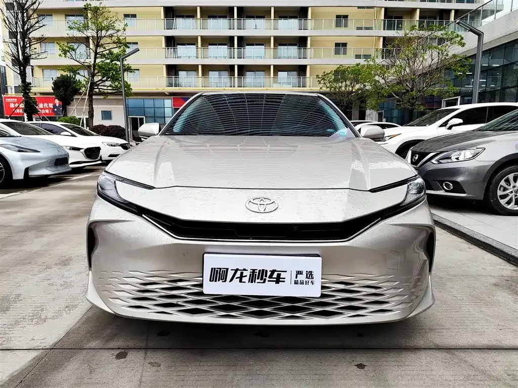 Toyota Camry 2025 из CN, фото 7