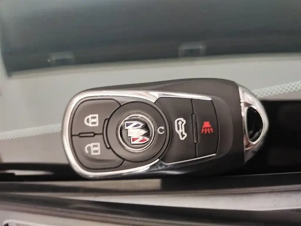 Buick GL8 2025 из CN, фото 9