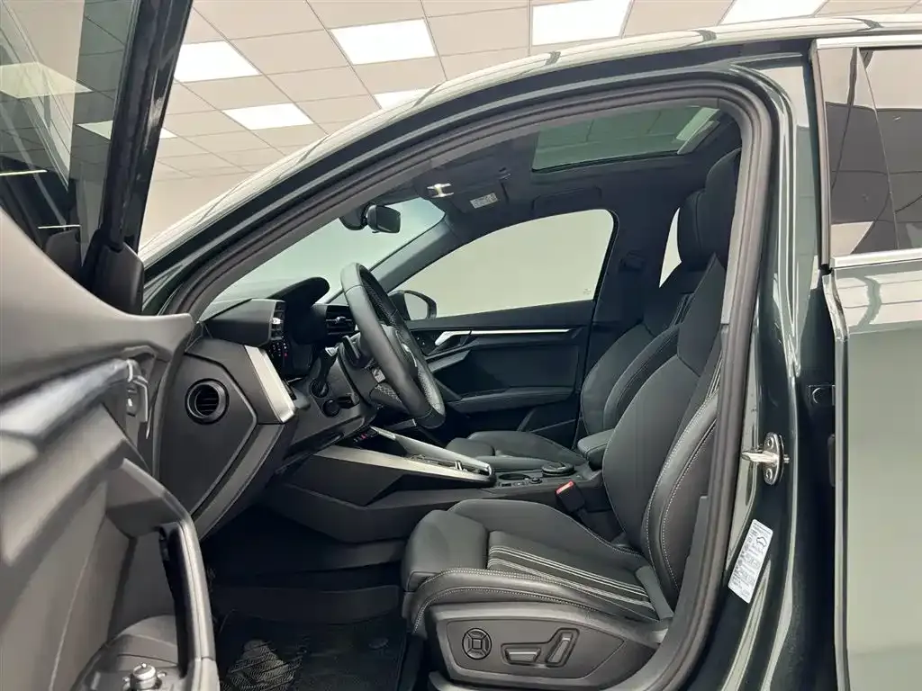 Audi A3 2022 из CN, фото 6