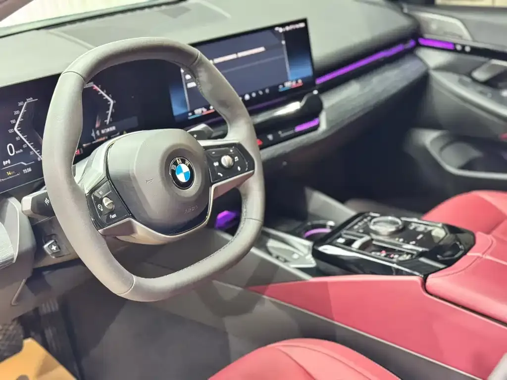 BMW 5 Series 2024 из CN, фото 5