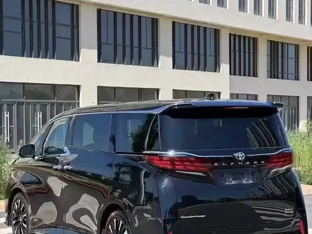 Toyota Alphard 2024 из CN, фото 5