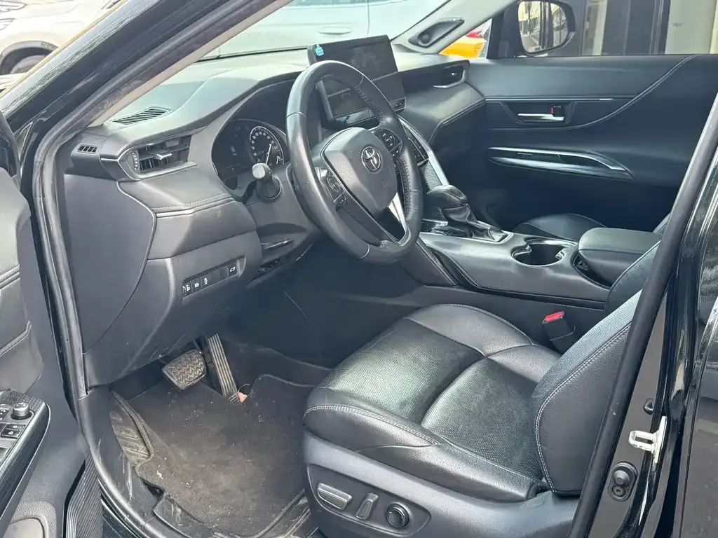 Toyota Venza 2023 из CN, фото 7