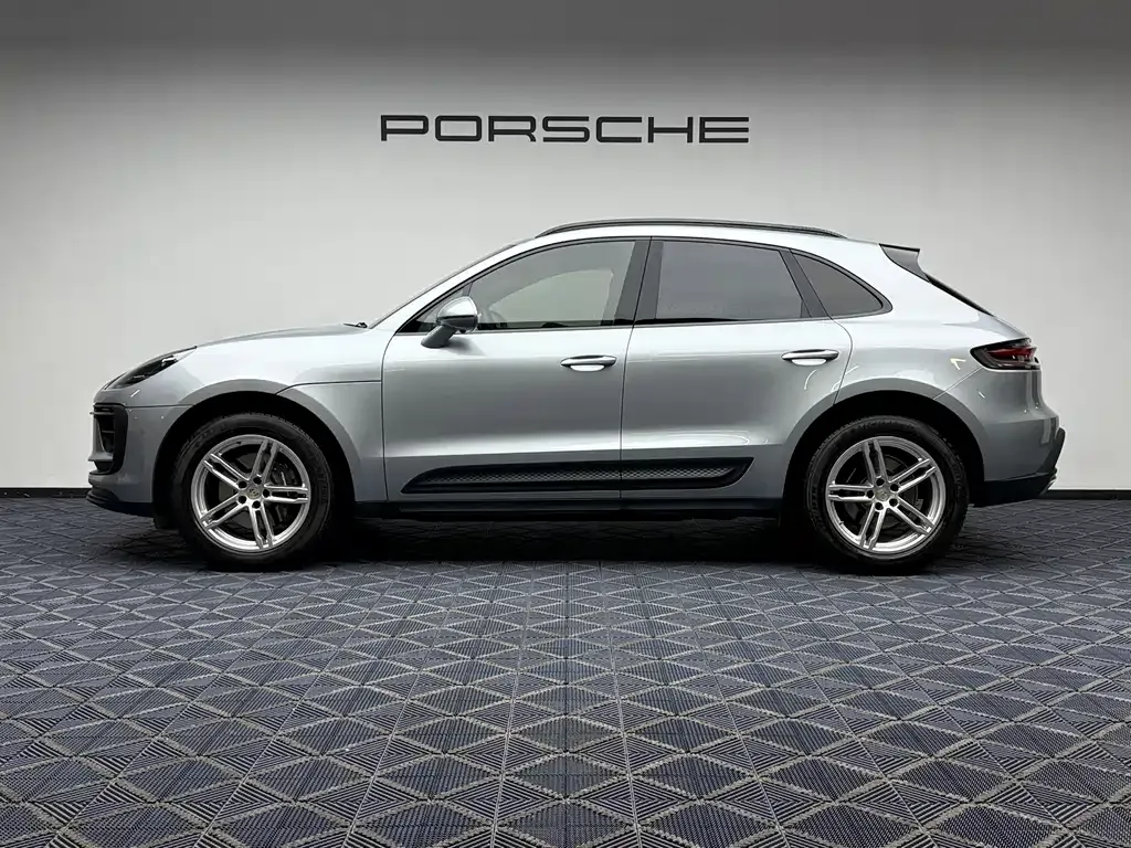 Porsche Macan — фото 9