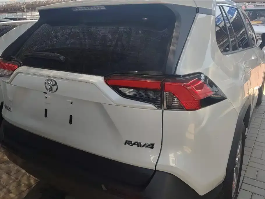 Toyota RAV4 2022 из CN, фото 10