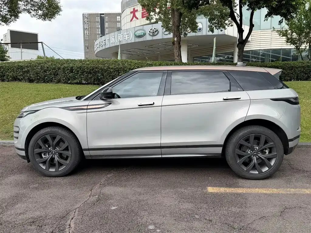Land Rover Evoque 2023 из CN, фото 4