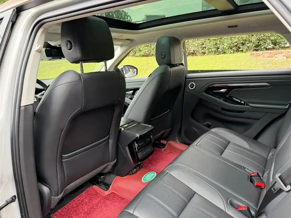 Land Rover Evoque 2023 из CN, фото 2