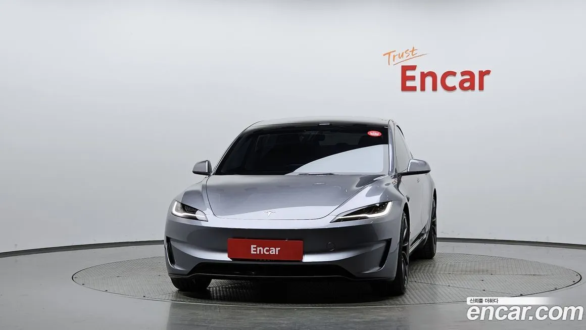 Tesla Model 3 2025 из KR, фото 2