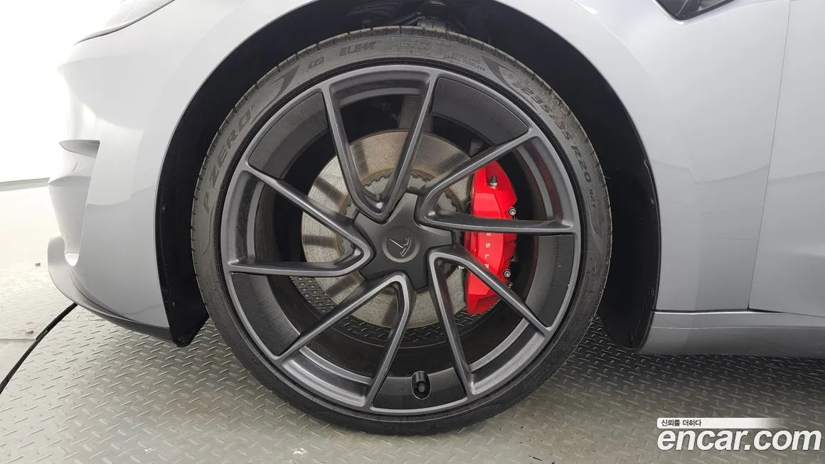 Tesla Model 3 2025 из KR, фото 4