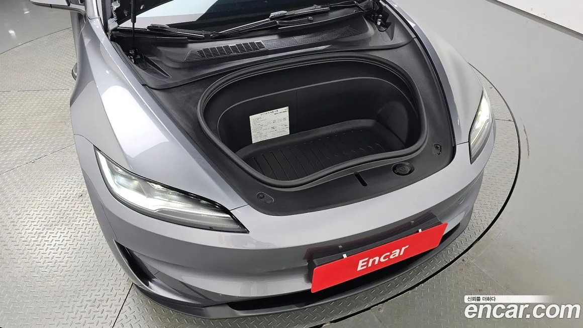 Tesla Model 3 2025 из KR, фото 5
