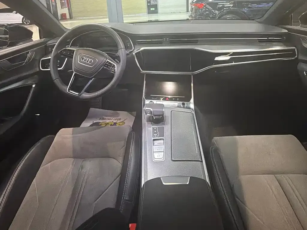Audi A6L 2023 из CN, фото 10