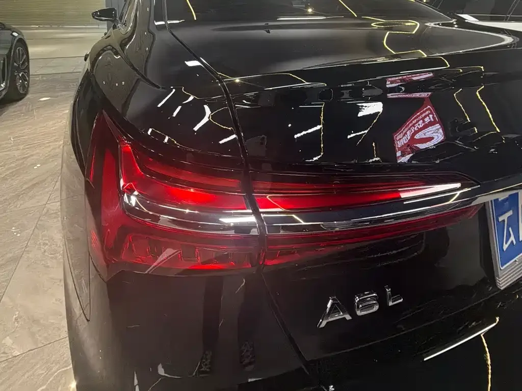 Audi A6L 2023 из CN, фото 6