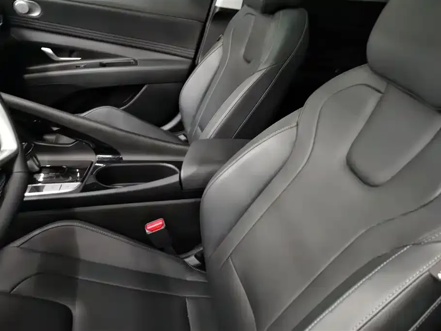 Hyundai Elantra 2024 из CN, фото 8