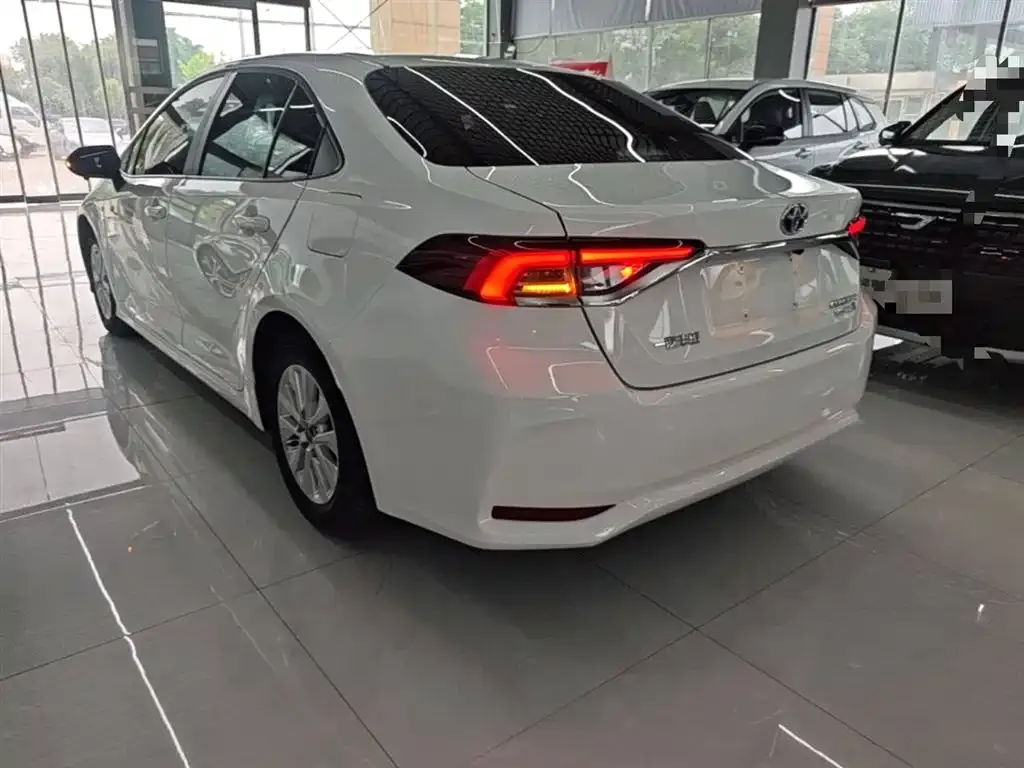 Toyota Corolla 2024 из CN, фото 8