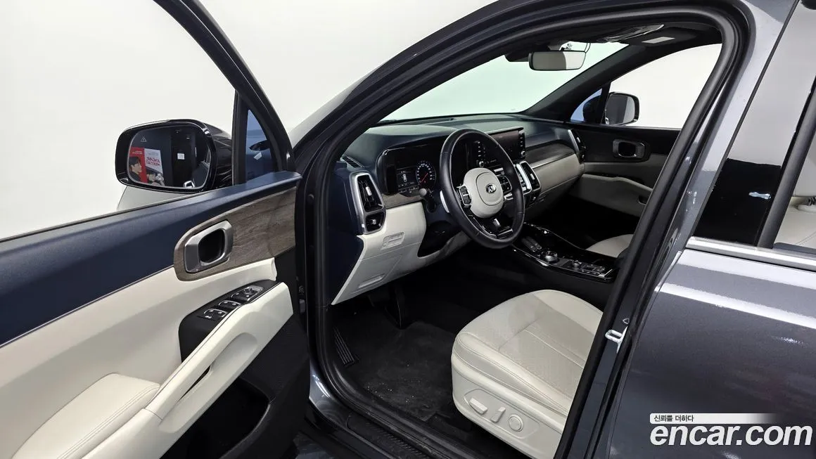 Kia Sorento — фото 8