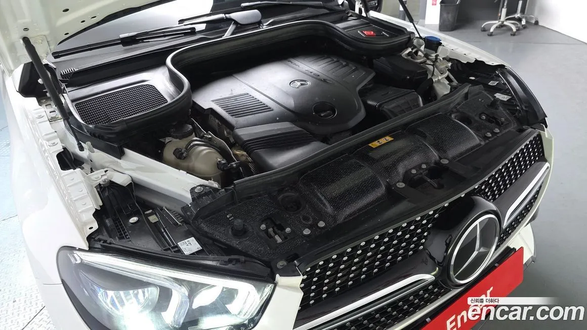 Mercedes-Benz GLE-Class — фото 10