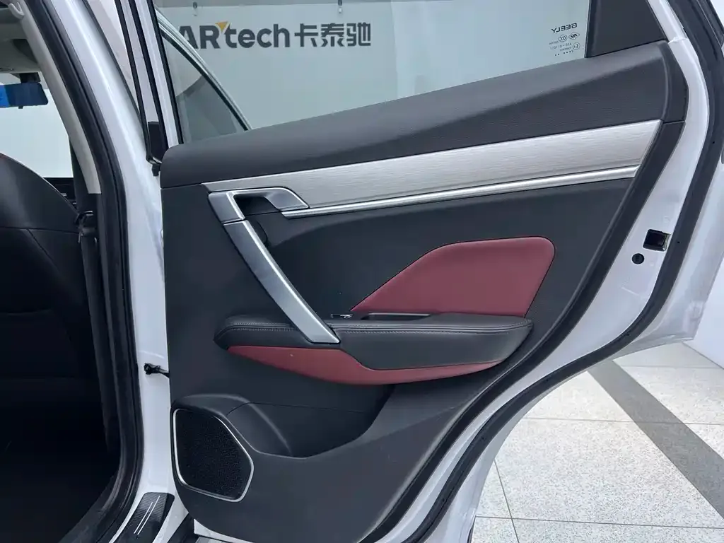 Geely Binyue 2023 из CN, фото 3