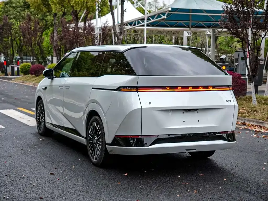 XPeng X9 2025 из CN, фото 6