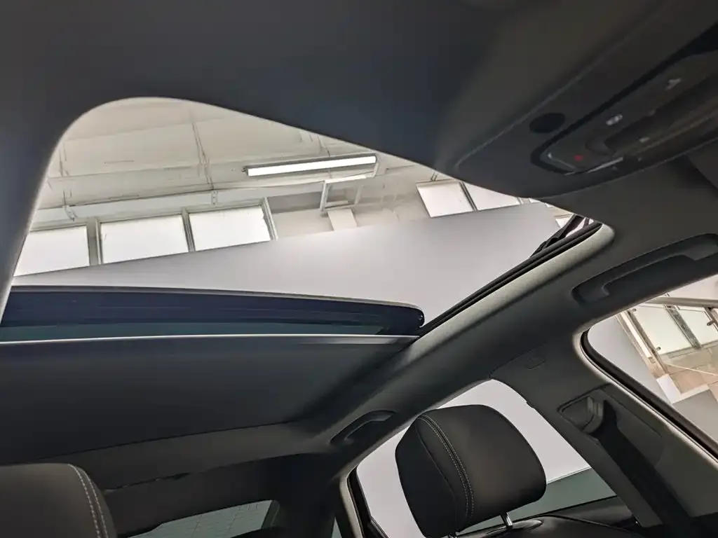 Audi A4L 2021 из CN, фото 4