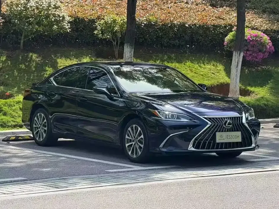 Lexus ES 2023 из CN, фото 1