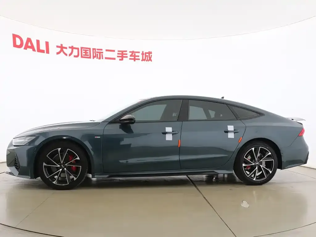 Audi A7 2021 из CN, фото 2
