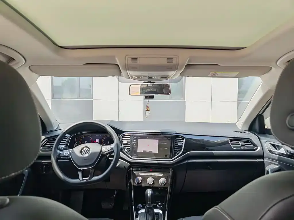 Volkswagen T-Roc 2022 из CN, фото 2