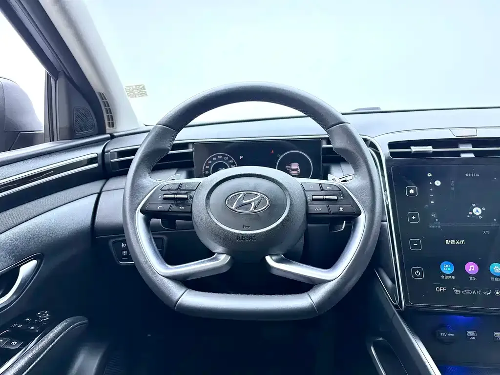 Hyundai Tucson — фото 8