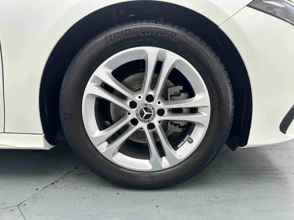 Mercedes-Benz A-Class 2023 из CN, фото 7