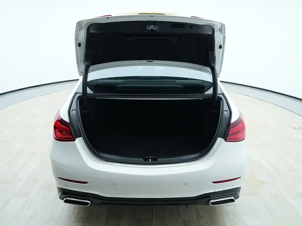Mercedes-Benz C-Class 2024 из CN, фото 3