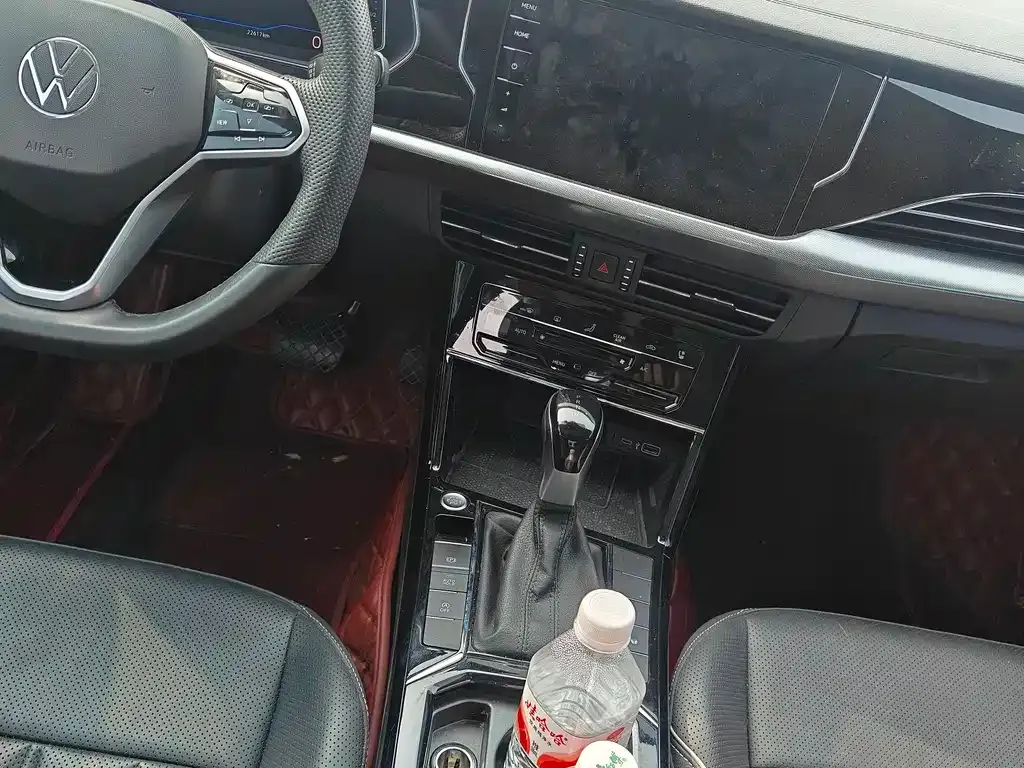 Volkswagen Passat — фото 9