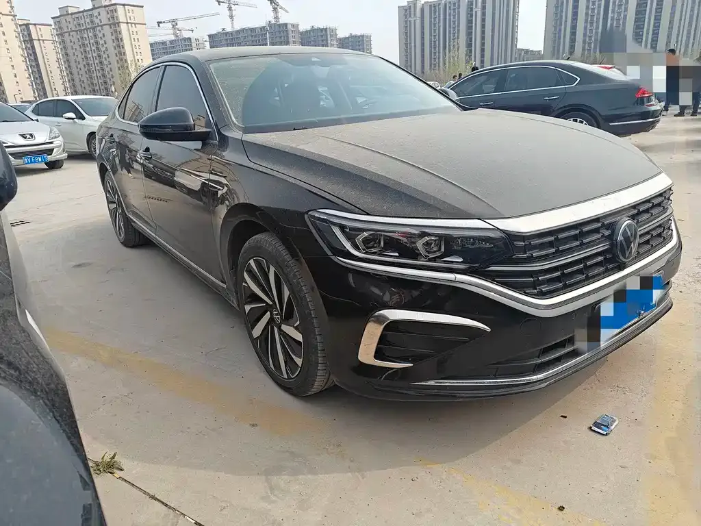 Volkswagen Passat — фото 6