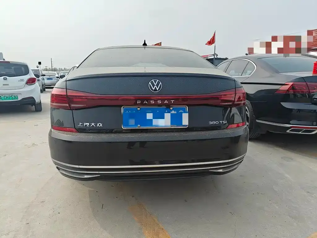 Volkswagen Passat — фото 4