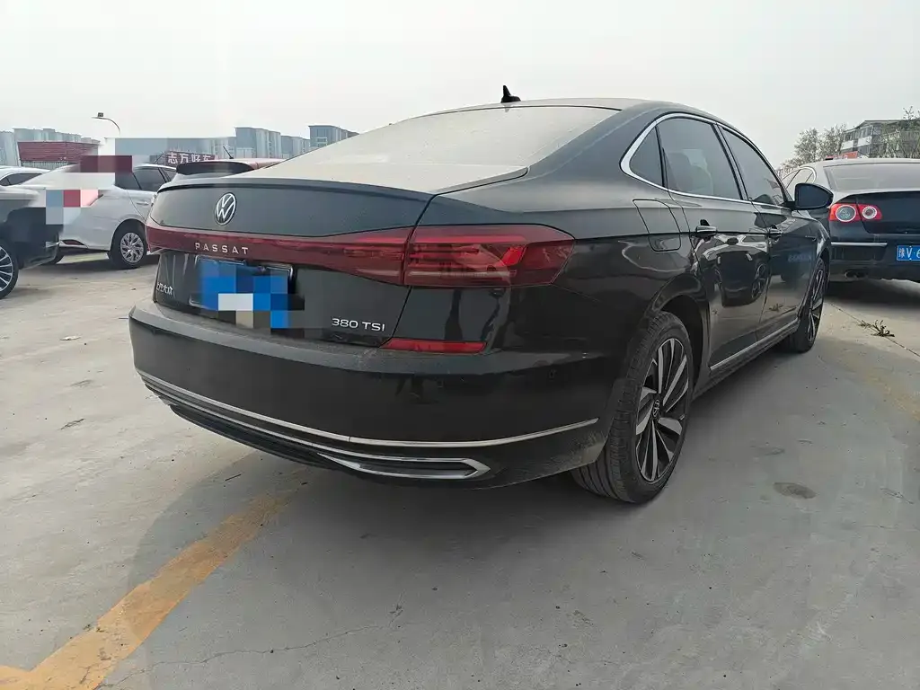 Volkswagen Passat — фото 3