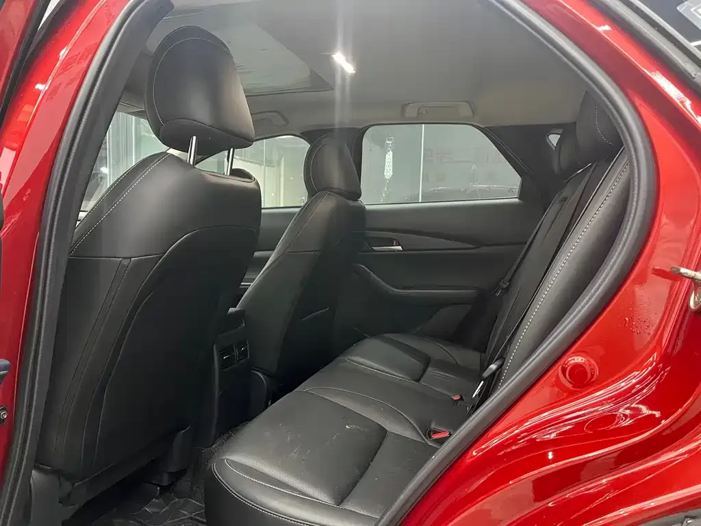 Mazda CX-30 2022 из CN, фото 10