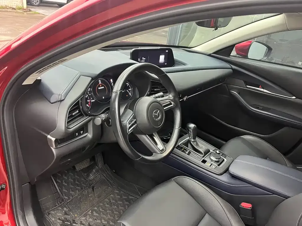 Mazda CX-30 2022 из CN, фото 7