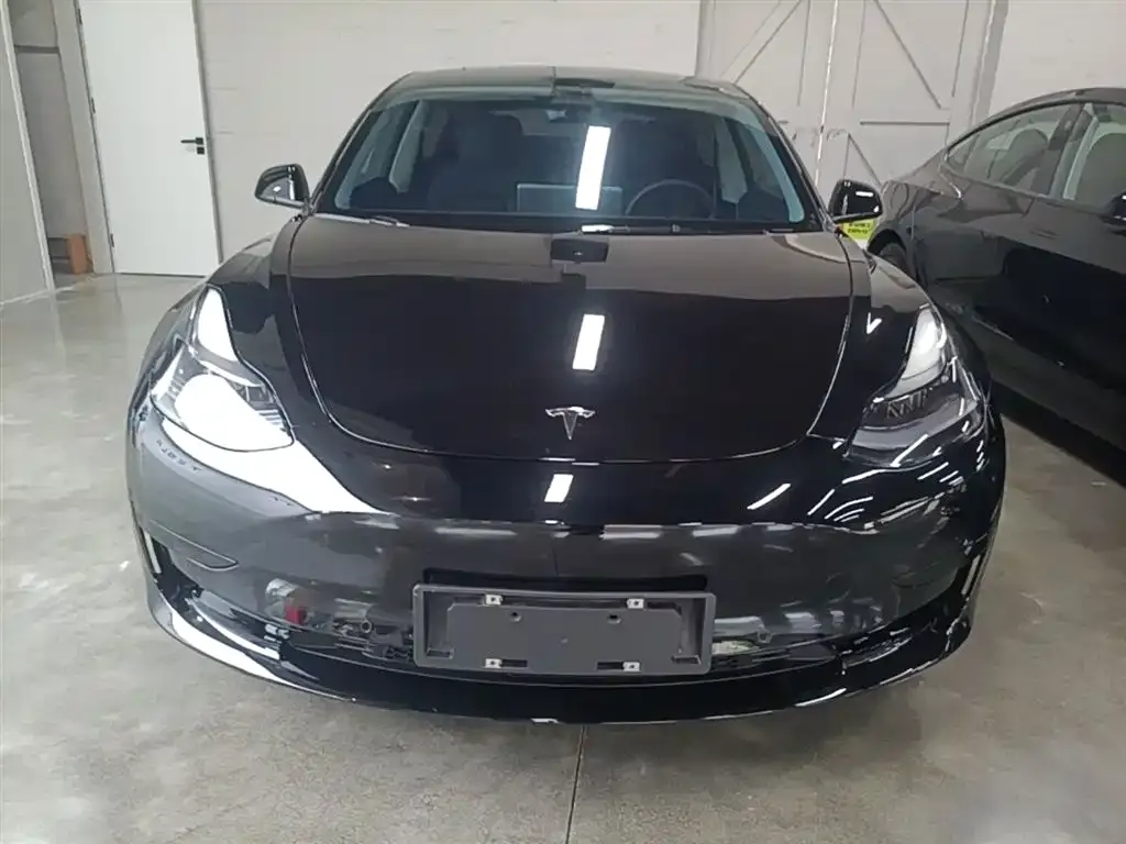 Tesla Model 3 — фото 2