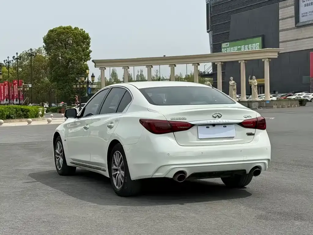 Infiniti Q50L 2022 из CN, фото 3