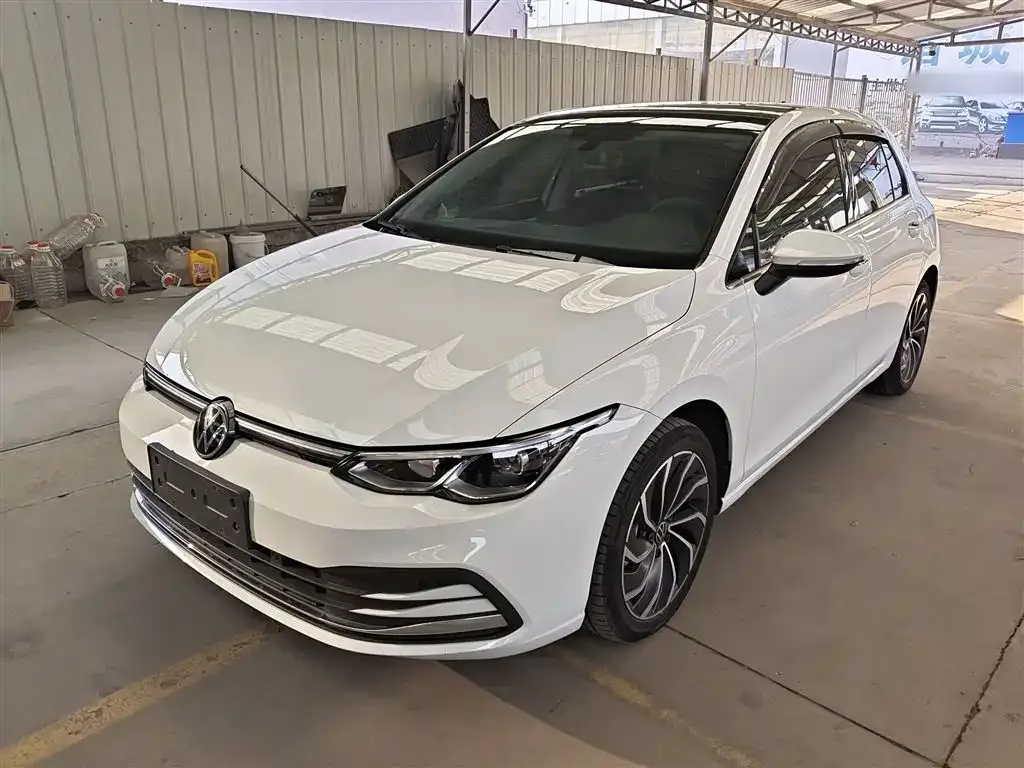 Volkswagen Golf 2023 из CN, фото 8