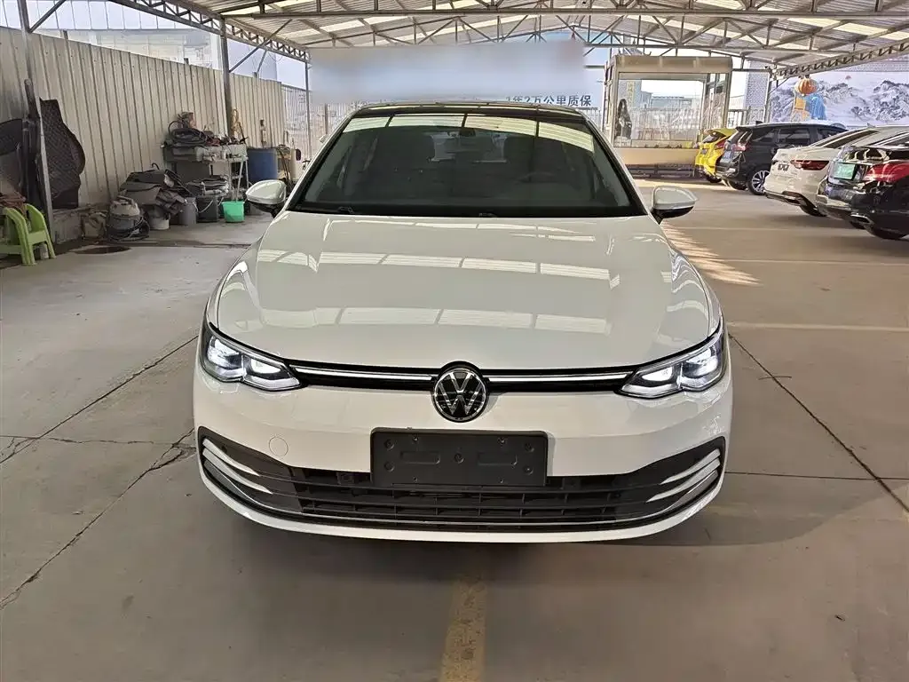 Volkswagen Golf 2023 из CN, фото 9