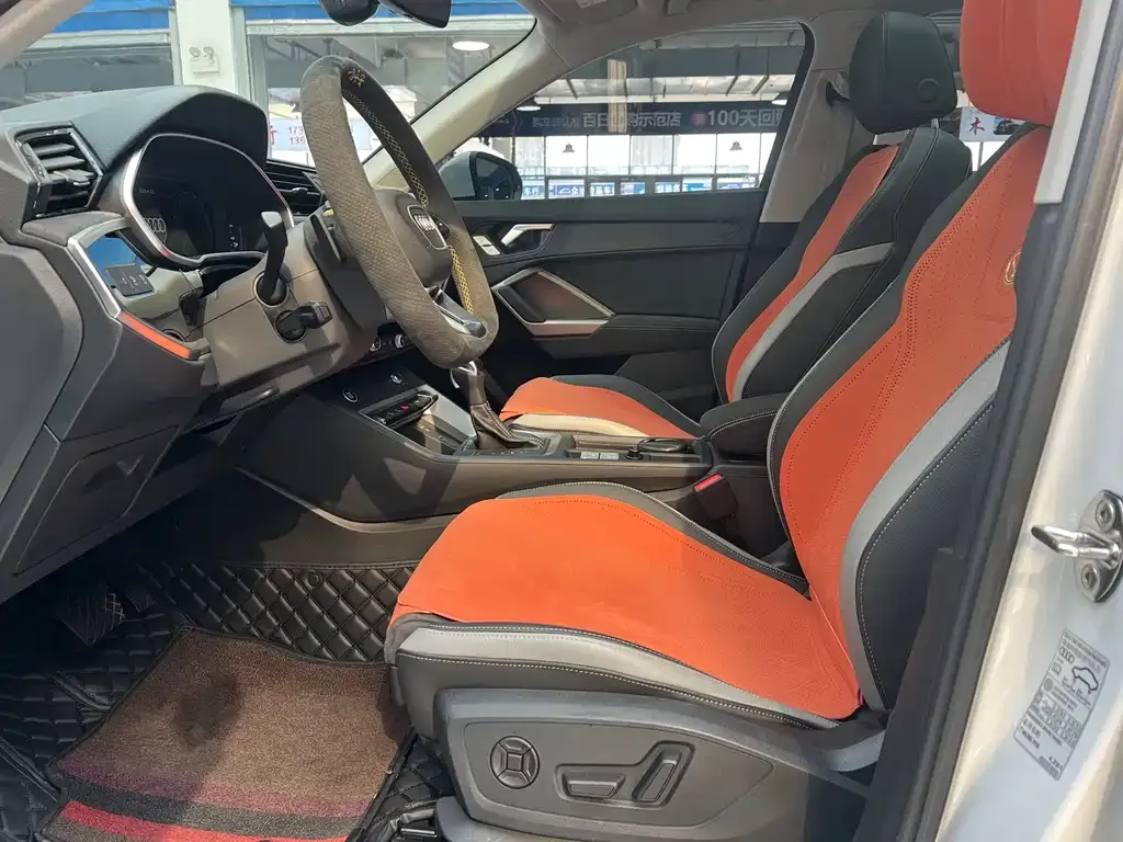 Audi Q3 2023 из CN, фото 10