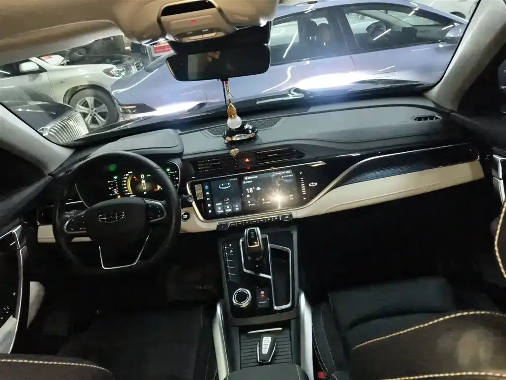 Geely Boyue 2023 из CN, фото 2