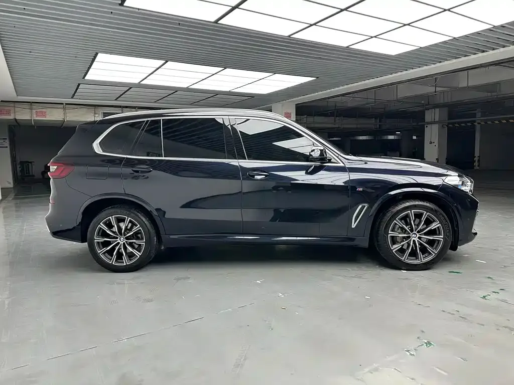 BMW X5 — фото 2