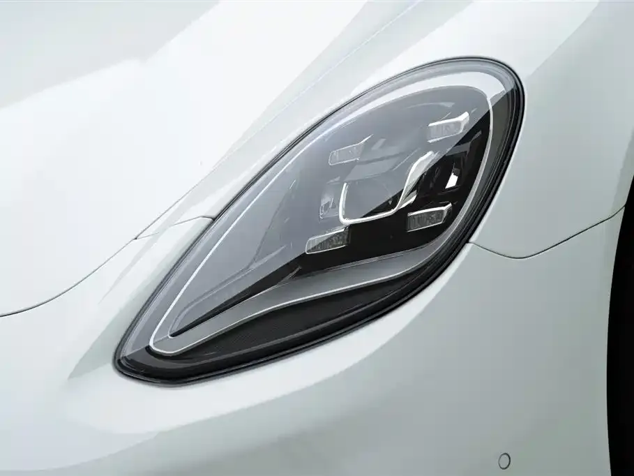 Porsche Panamera 2023 из CN, фото 3